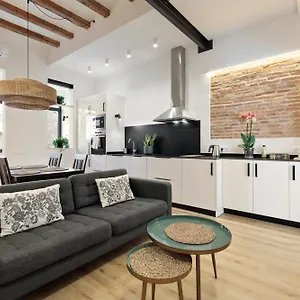 https://apartamento-jadisa.catalonia-hotels.com