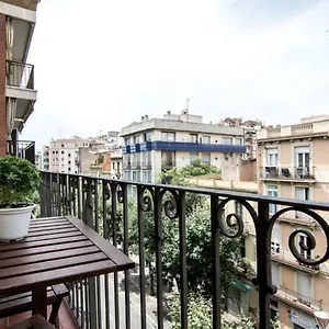 https://ondina-suites-sagrada-familia.catalonia-hotels.com
